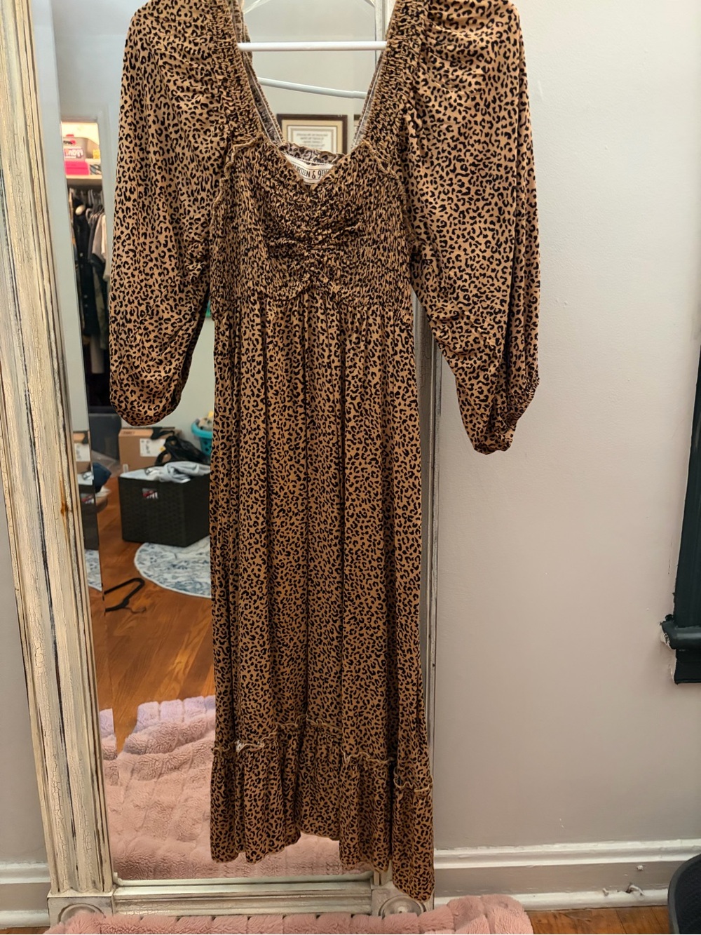 Boutique Leopard Print Maxi Dress with Puff Sleeves NWOT